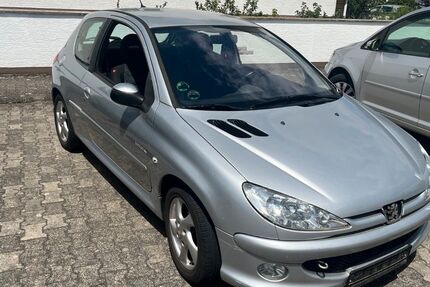 Peugeot 206 226.000 km 2.300 &euro; Babenhausen 64832