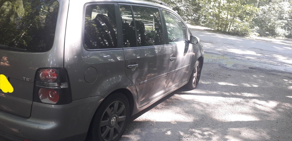 VW Touran 241.000 km 4.800 &euro; Ginsheim-Gustavsburg 65462