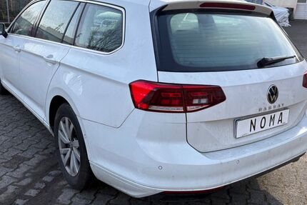 VW Passat 159.277 km 14.280 € Frankfurt am Main 60389