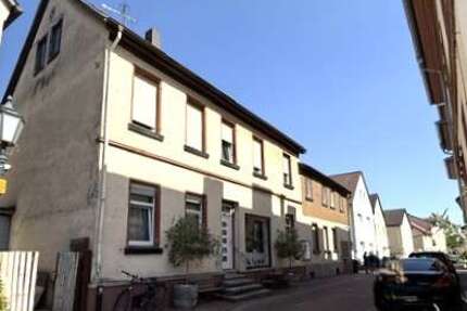 Haus Gernsheim - 12 Zimmer, 300 m&sup2;, 349.800&euro; | Angebot:27155871