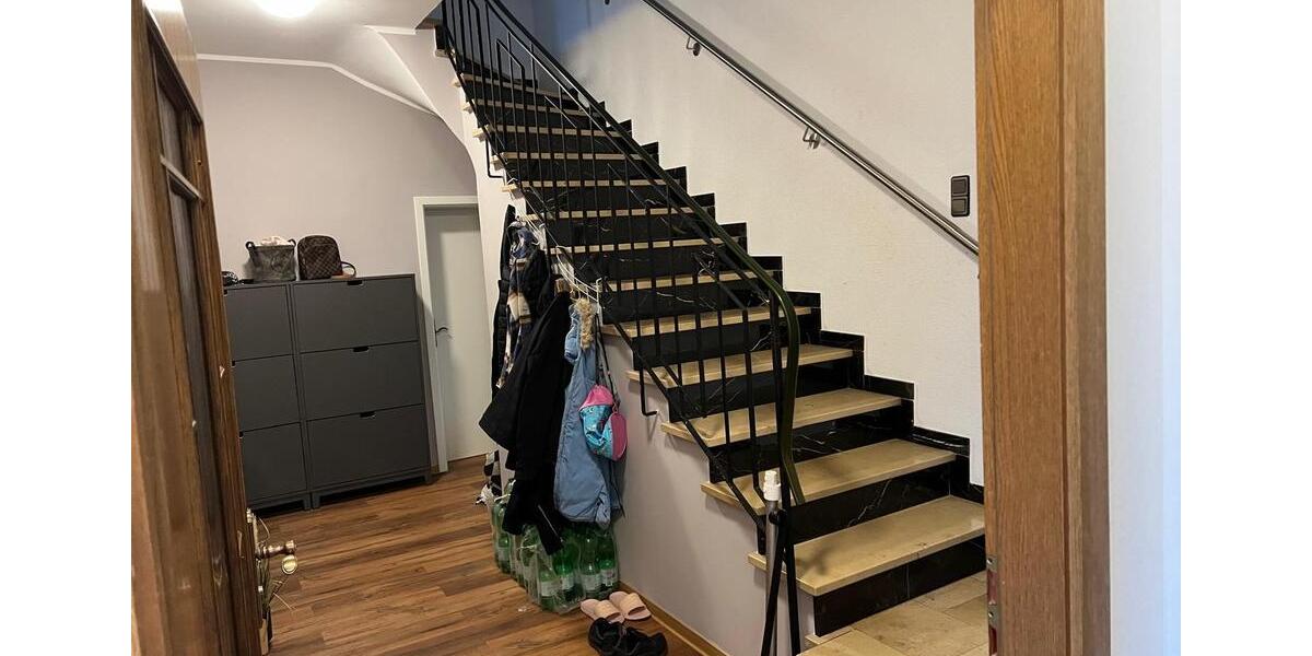Mehrfamilienhaus, Wohnhaus Trebur - 13 Zimmer, 320 m&sup2;, 700.000&euro; | Angebot:27233677