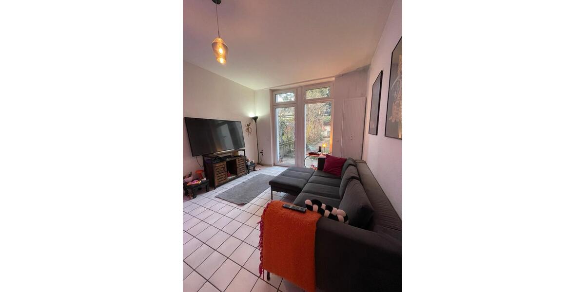 Erdgeschoßwohnung Frankfurt am Main Sachsenhausen Süd - 2 Zimmer, 70 m&sup2;, 1.260&euro; | Angebot:25404500