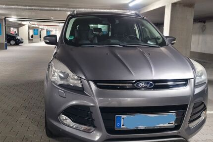 Ford Kuga 147.000 km 7.900 &euro; Darmstadt 64295