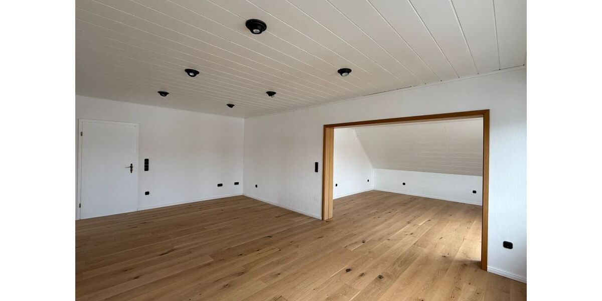 Ruhig & zentral: Helle 5-ZKBF mit Terrasse & Keller Bäder NEU - Etagenwohnung Pfungstadt | Angebot:26553637