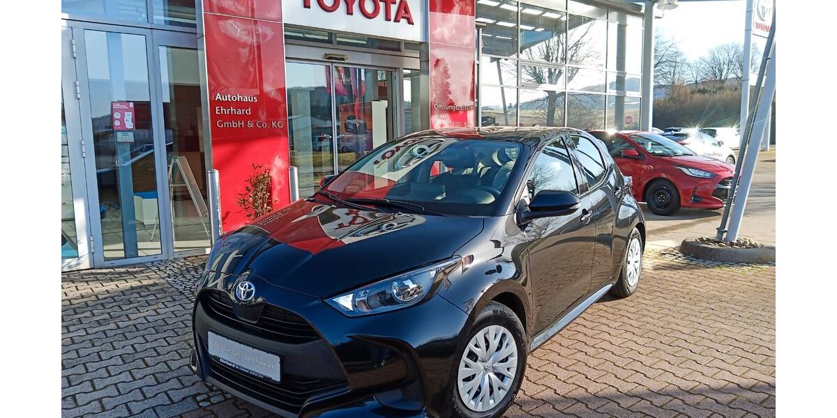 Toyota Yaris 54.605 km 17.490 &euro; Brensbach 64395