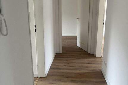 Wohnung Wiesbaden Mitte - 2 Zimmer, 70 m&sup2;, 940&euro; | Angebot:25399372
