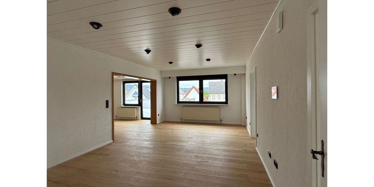 Ruhig & zentral: Helle 5-ZKBF mit Terrasse & Keller Bäder NEU - Etagenwohnung Pfungstadt | Angebot:26553637