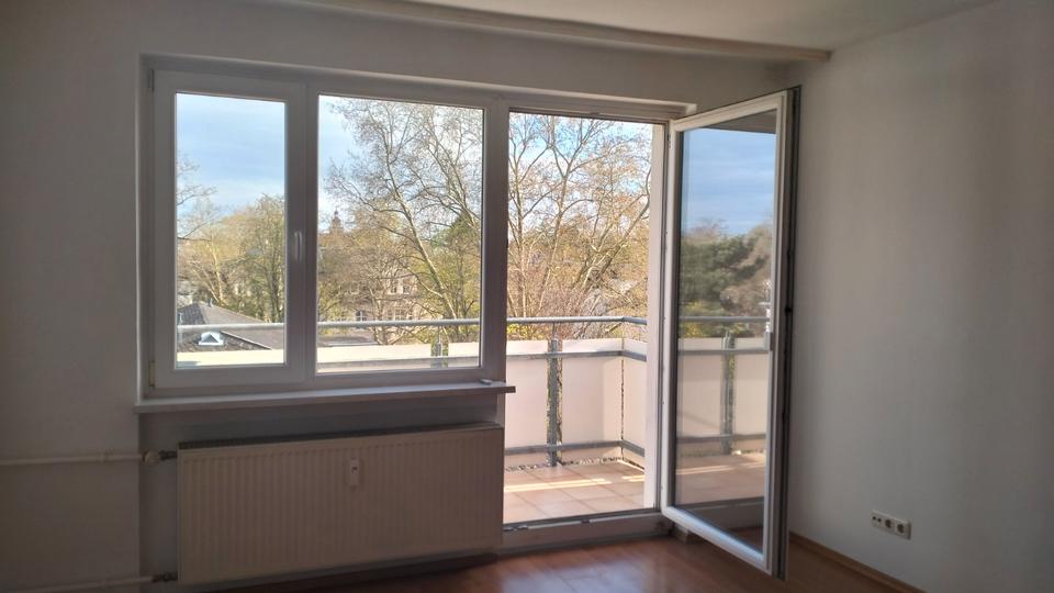 Etagenwohnung Offenbach am Main Hafen - 2 Zimmer, 56 m&sup2;, 1.000&euro; | Angebot:26124060