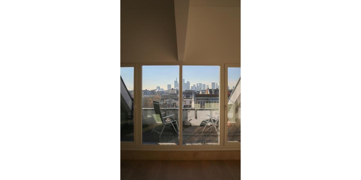 Dachgeschoßwohnung Frankfurt am Main Bornheim - 3.5 Zimmer, 125 m&sup2;, 3.450&euro; | Angebot:25307988