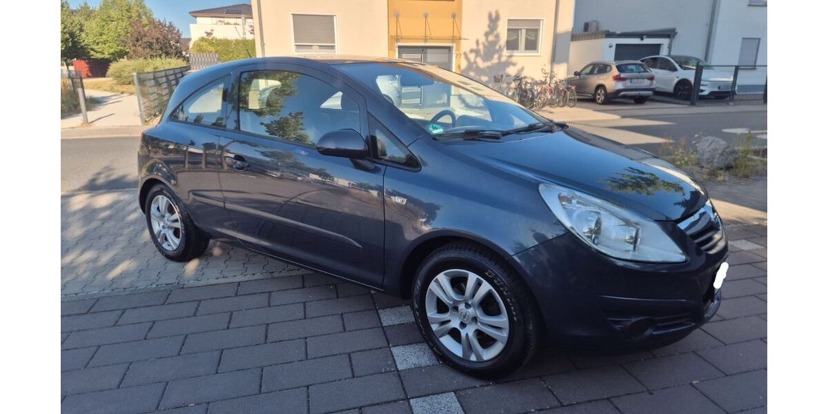 Opel Corsa 93.800 km 4.350 &euro; Rüsselsheim am Main 65428
