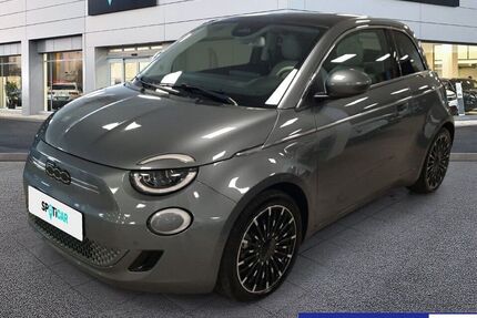 Fiat 500e 6.780 km 25.480 € Frankfurt 60314