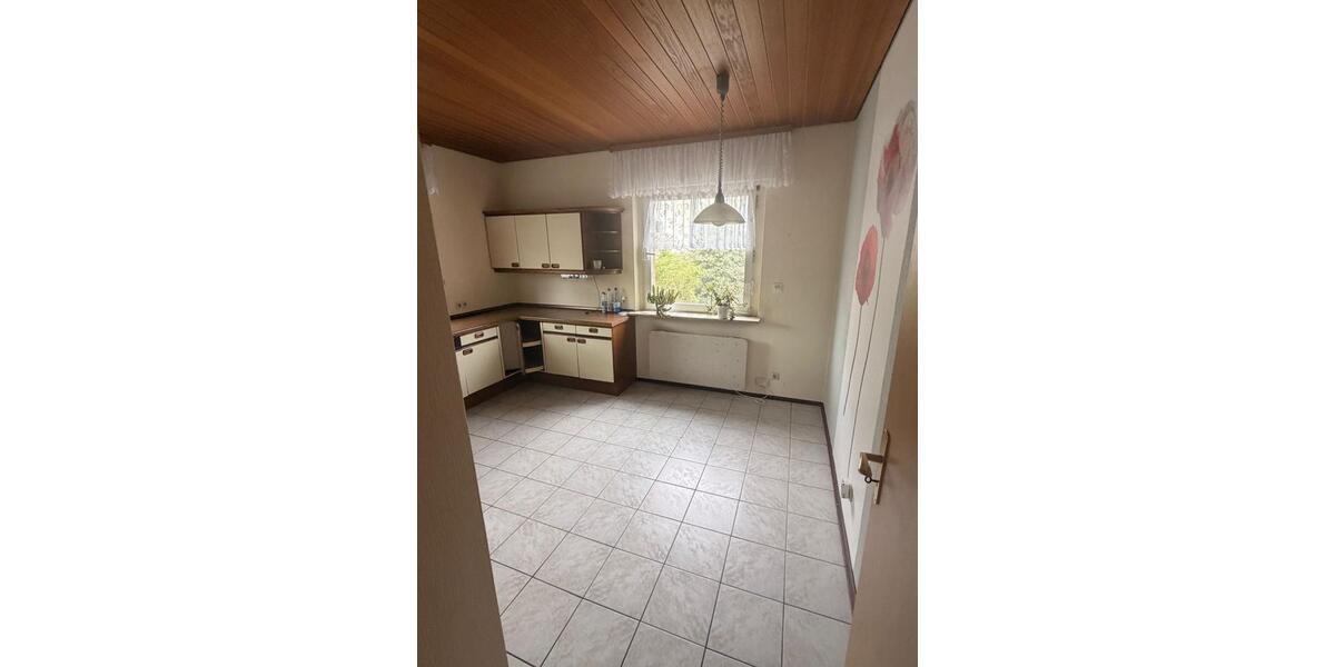 Einfamilienhaus Mainz Laubenheim - 8 Zimmer, 190 m&sup2;, 2.150&euro; | Angebot:25971340