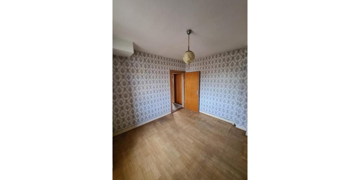 Einfamilienhaus Breuberg - 7 Zimmer, 150 m&sup2;, 290.000&euro; | Angebot:27115150