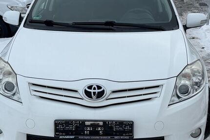 Toyota Auris 124.949 km 8.599 &euro; Dietzenbach 63128