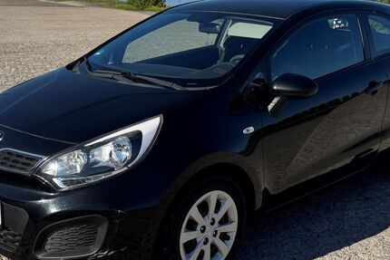 Kia Rio 112.300 km 5.190 € Eich 67575
