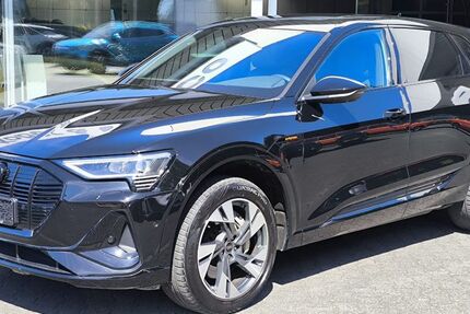 Audi e-tron 38.200 km 35.750 &euro; Dieburg 64807