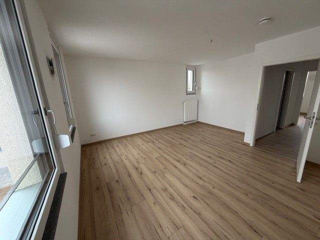 Doppelhaushälfte Biblis - 5 Zimmer, 137 m&sup2;, 1.781&euro; | Angebot:23961849
