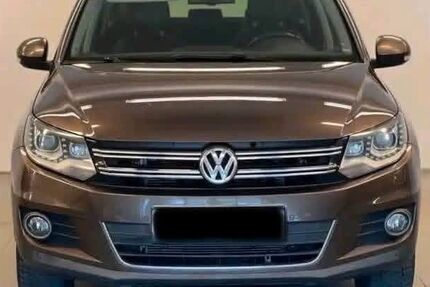 VW Tiguan 179.000 km 7.200 &euro; Offenbach 63069