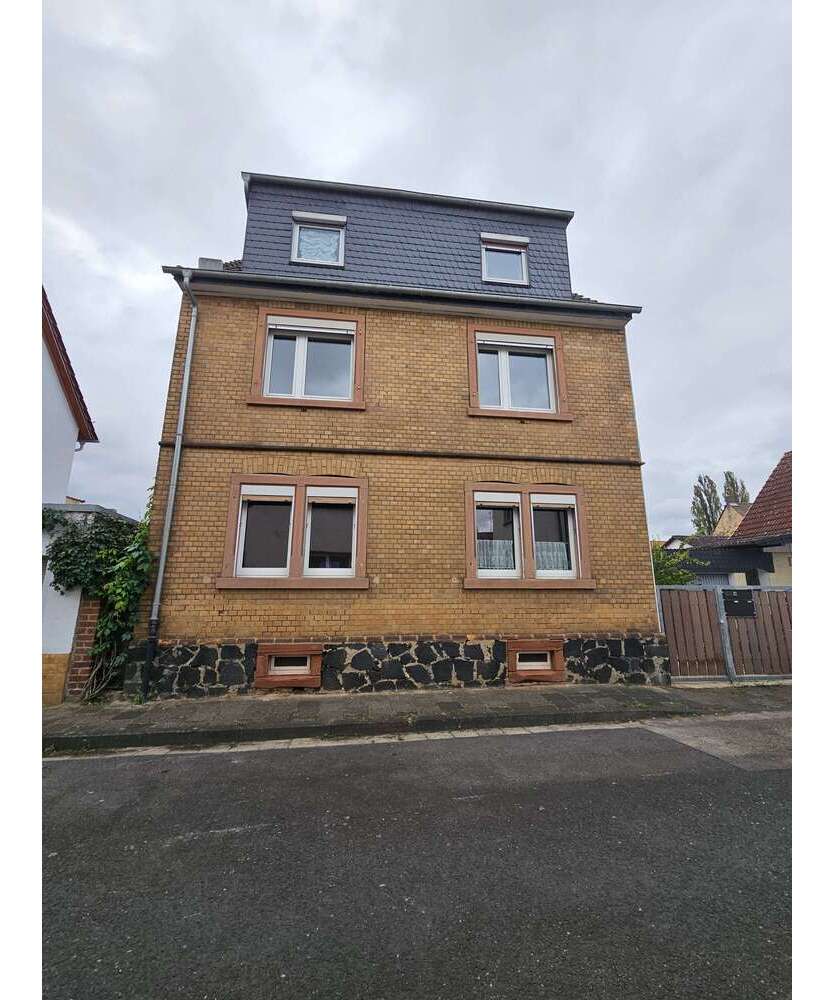 Haus zum Kaufen in Hanau 445.000 € 136 m²
