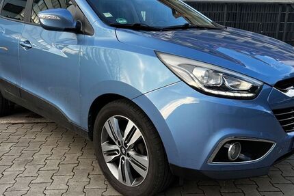 Hyundai ix35 127.301 km 10.900 &euro; Frankfurt am Main / Bergen-Enkheim 60388