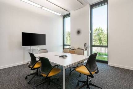 Buchen Sie Großraumbüros für Unternehmen jeder Größe 45 sqm in Regus Kaiserlei zimmer