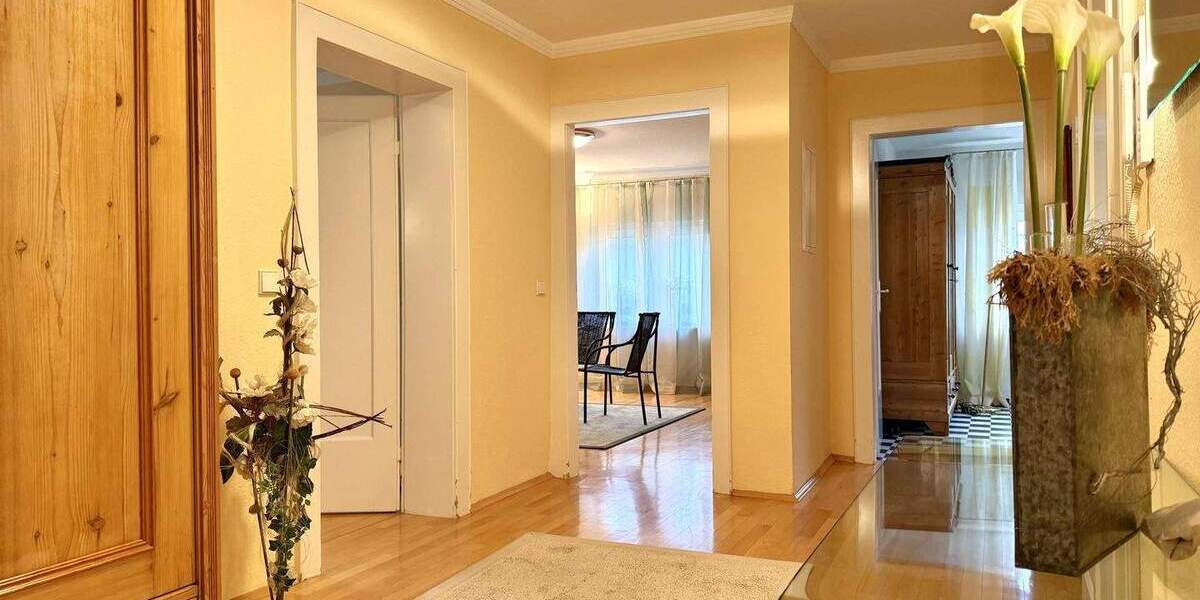 Mehrfamilienhaus, Wohnhaus Offenbach Offenbach am Main - 9 Zimmer, 307 m&sup2;, 1.370.000&euro; | Angebot:24546092