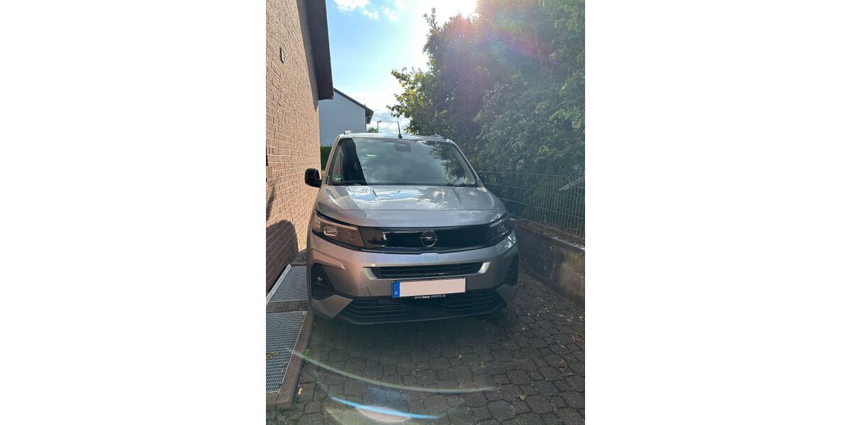 Opel Combo 1.150 km 37.000 &euro; Dreieich 63303