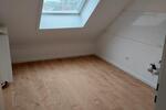 Dachgeschoßwohnung Frankfurt am Main Schwanheim - 2 Zimmer, 48 m&sup2;, 700&euro; | Angebot:26407665