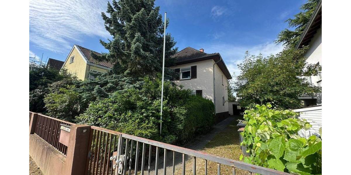 Einfamilienhaus Darmstadt / Eberstadt Eberstadt - 7 Zimmer, 130 m&sup2;, 690.000&euro; | Angebot:26658336