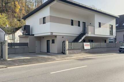 Haus zum Mieten in Bensheim 2.600 € 165 m² 4 zimmer