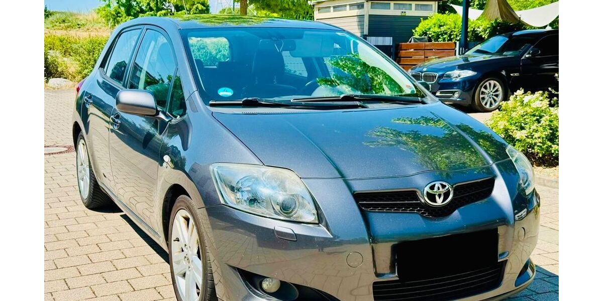 Toyota Auris 347.857 km 1.900 &euro; Kalbach 60437