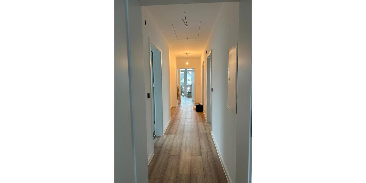 helle 4 Zimmer Wohnung im OG - 125m² 4 zimmer
