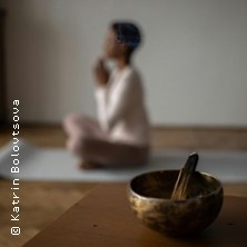 Hatha-Yoga meets Sound-Healing - mit Victoria