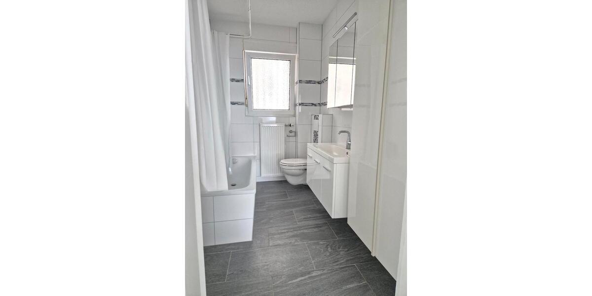 Erdgeschoßwohnung Bischofsheim - 4.5 Zimmer, 143 m&sup2;, 1.790&euro; | Angebot:26221976