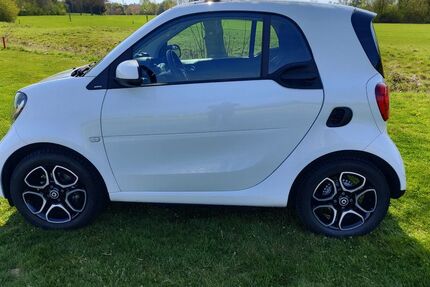 Smart ForTwo 14.900 km 9.450 &euro; Groß-Zimmern 64846