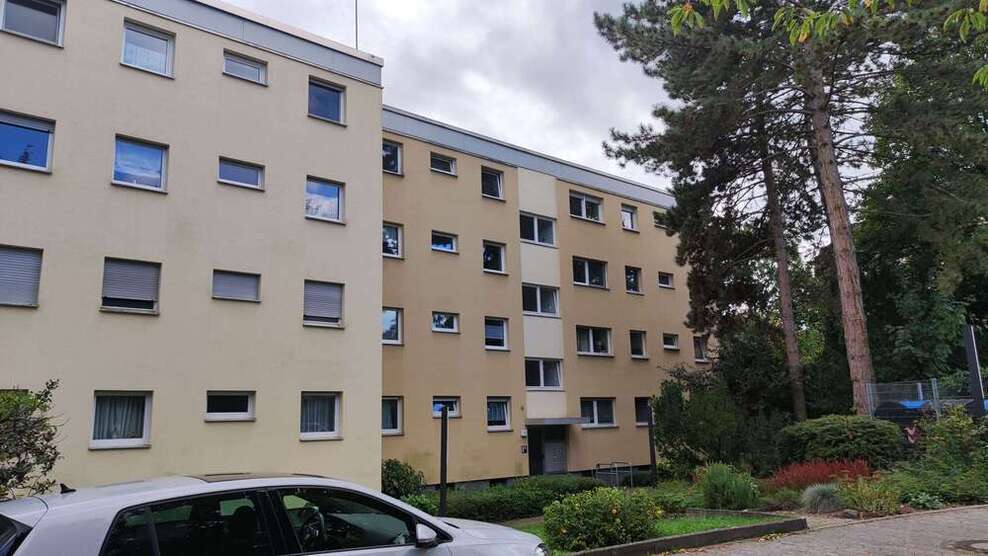 Wohnung zum Kaufen in Nieder-Ramstadt 199.000 € 88 m²