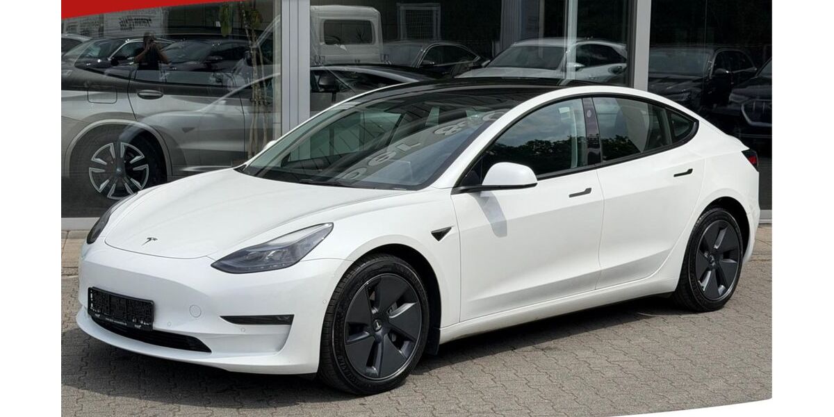 Tesla Model 3 72.454 km 27.950 &euro; Dieburg 64807