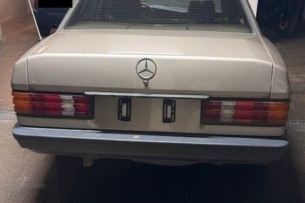 Mercedes-Benz 190 250.000 km 8.500 € Bensheim 64625