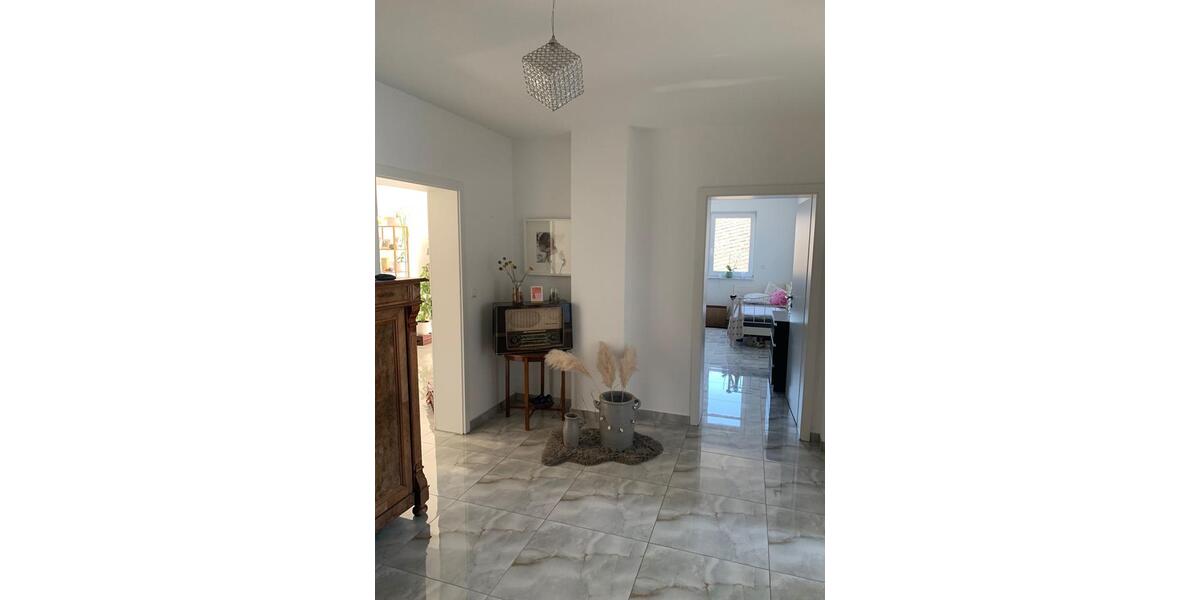 Etagenwohnung Mainz Ebersheim - 4 Zimmer, 152 m&sup2;, 1.900&euro; | Angebot:25152219