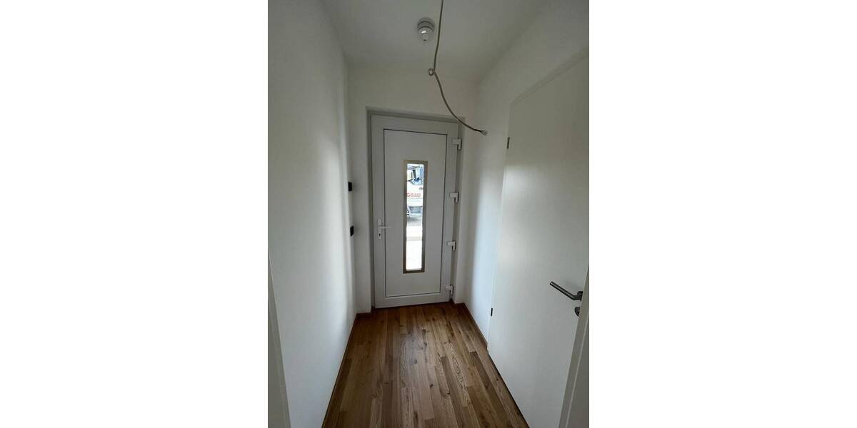 Doppelhaushälfte Mainz Weisenau - 6 Zimmer, 159 m&sup2;, 2.500&euro; | Angebot:23587981