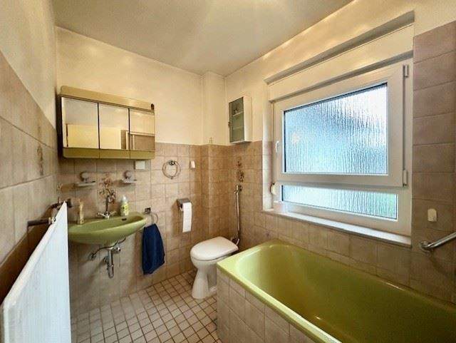 Mehrfamilienhaus, Wohnhaus Griesheim - 9 Zimmer, 695.000&euro; | Angebot:25628892