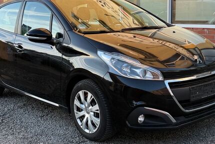 Peugeot 208 188.000 km 4.900 &euro; Flörsheim am Main 65439