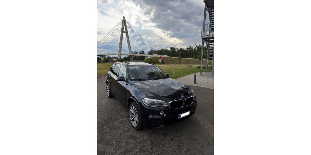 BMW X5 126.400 km 31.500 &euro; Raunheim 65479