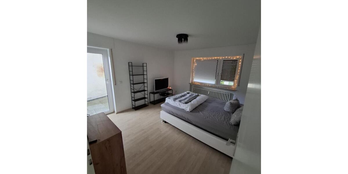 Etagenwohnung Hofheim am Taunus - 4 Zimmer, 120 m&sup2;, 1.200&euro; | Angebot:26689682