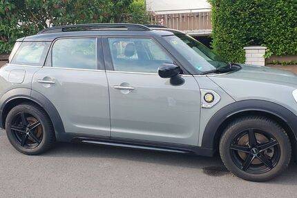 Mini Countryman SE (Cooper) 72.500 km 20.900 &euro; Frankfurt am Main 60316