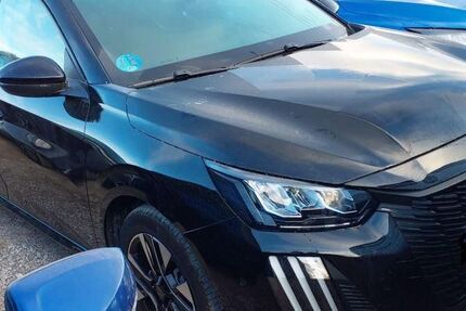 Peugeot 208 15.588 km 19.480 &euro; Rüsselsheim 65428