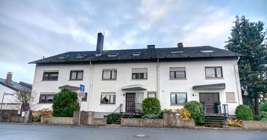 Provisionsfrei* Sofort bezugsfähiges geräumiges Reihenmittelhaus in Obertshausen mit Kamin, Sauna und Garage 6 zimmer