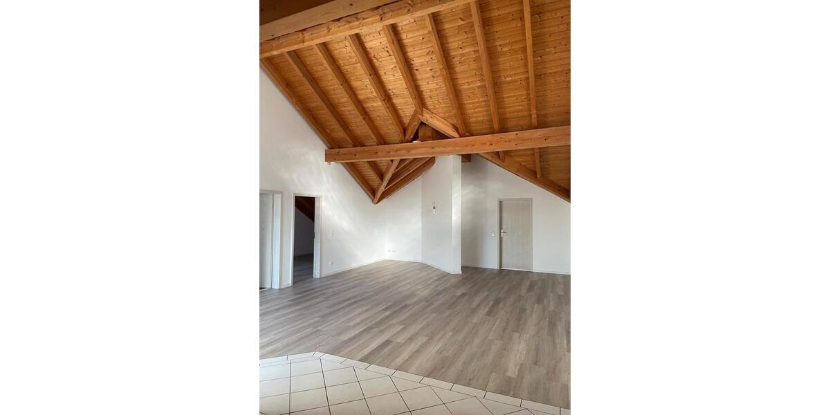 Helle 3-Zimmerwohung Dachgeschoss in attraktiver Lage 3 zimmer