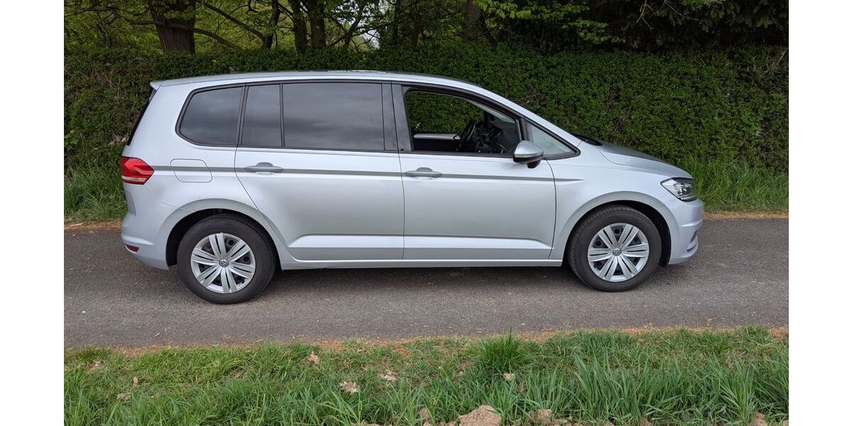 VW Touran 156.100 km 14.500 &euro; Frankfurt 60489
