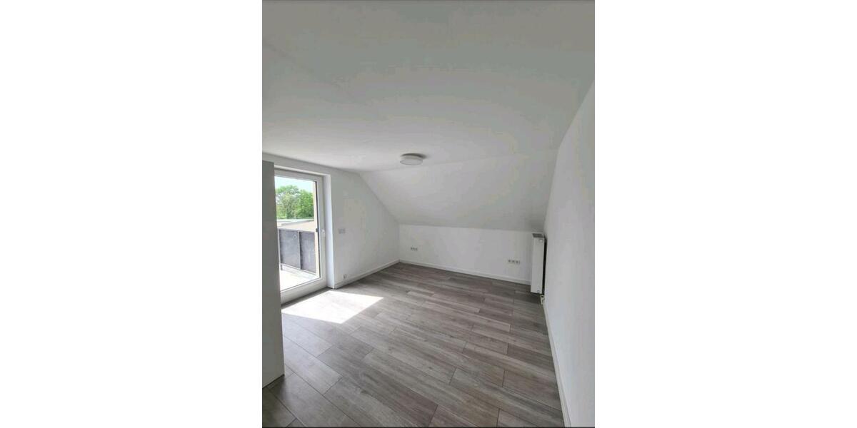 Dachgeschoßwohnung Darmstadt Arheilgen - 2 Zimmer, 75 m&sup2;, 950&euro; | Angebot:25390226